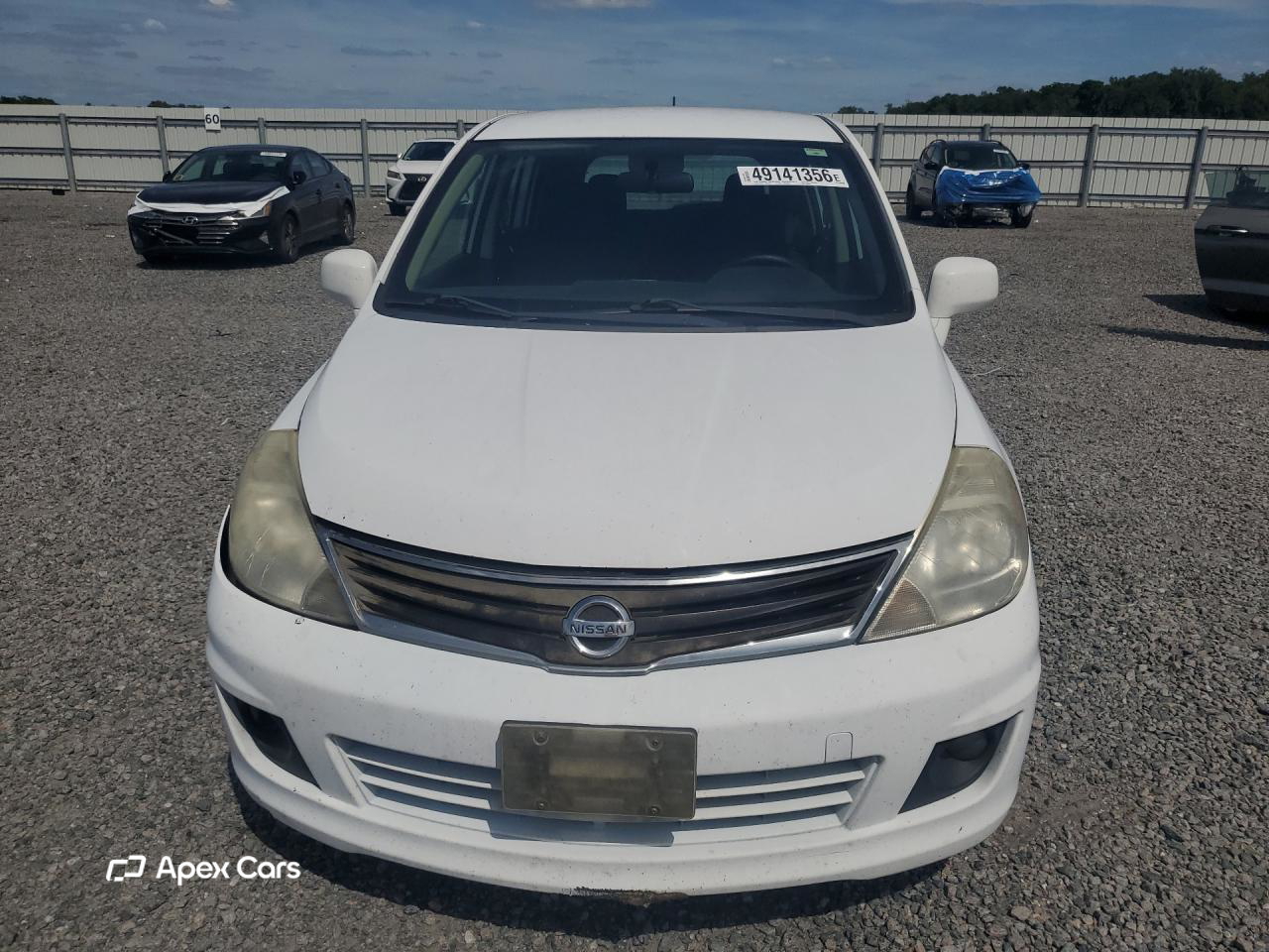 Nissan Versa 2011