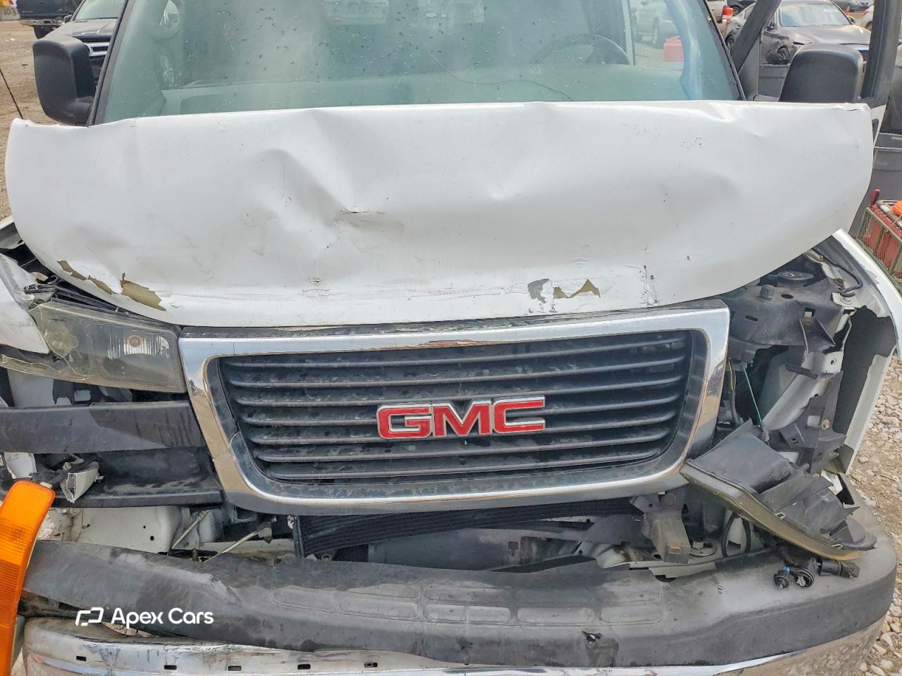 GMC Savana 2012
