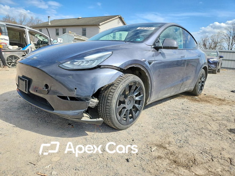 Tesla Model Y 2022 - Image 1 of 14