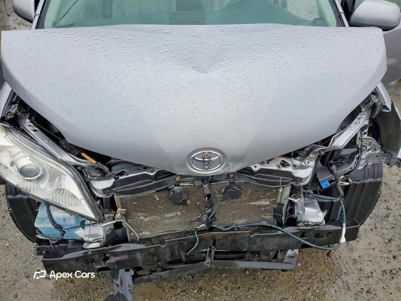 Toyota Sienna 2012