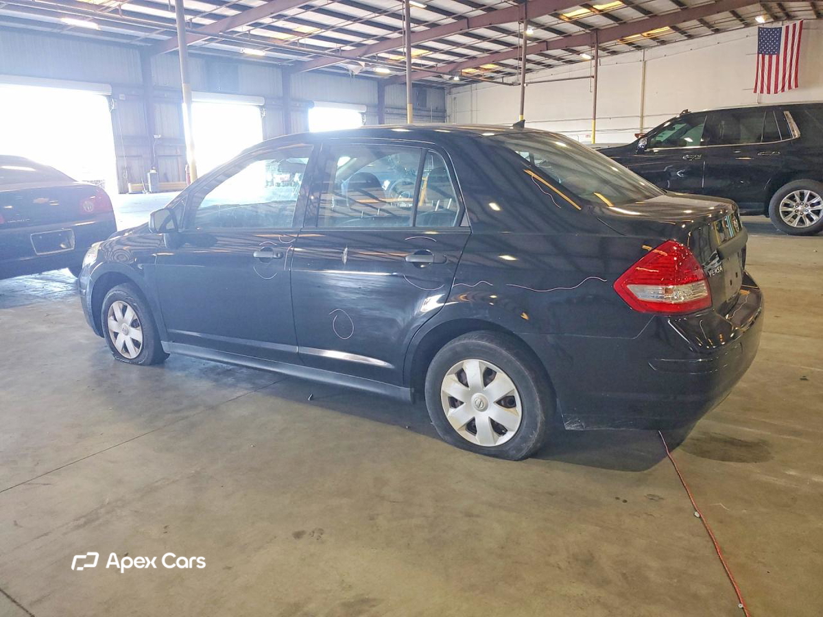Nissan Versa 2011