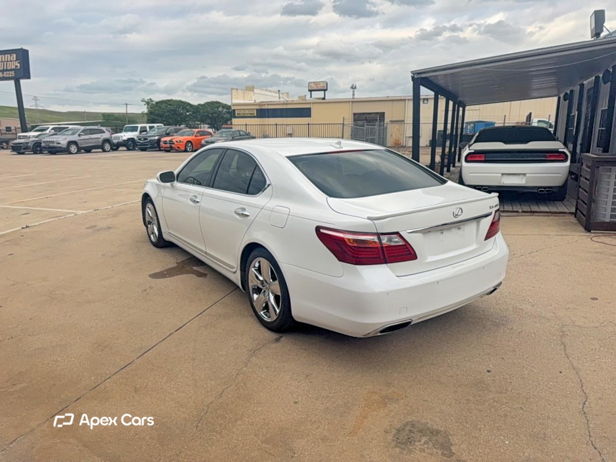 Lexus LS 2012