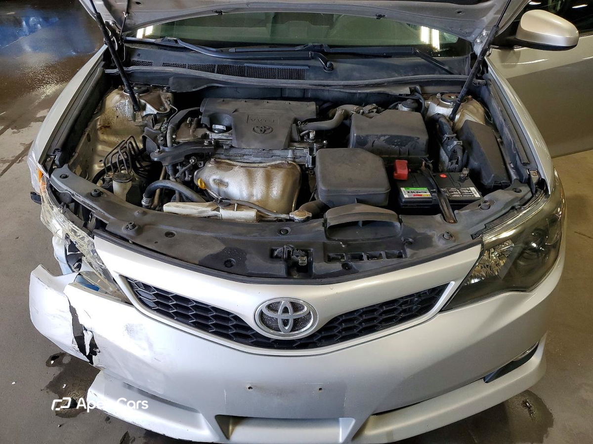 Toyota Camry 2012