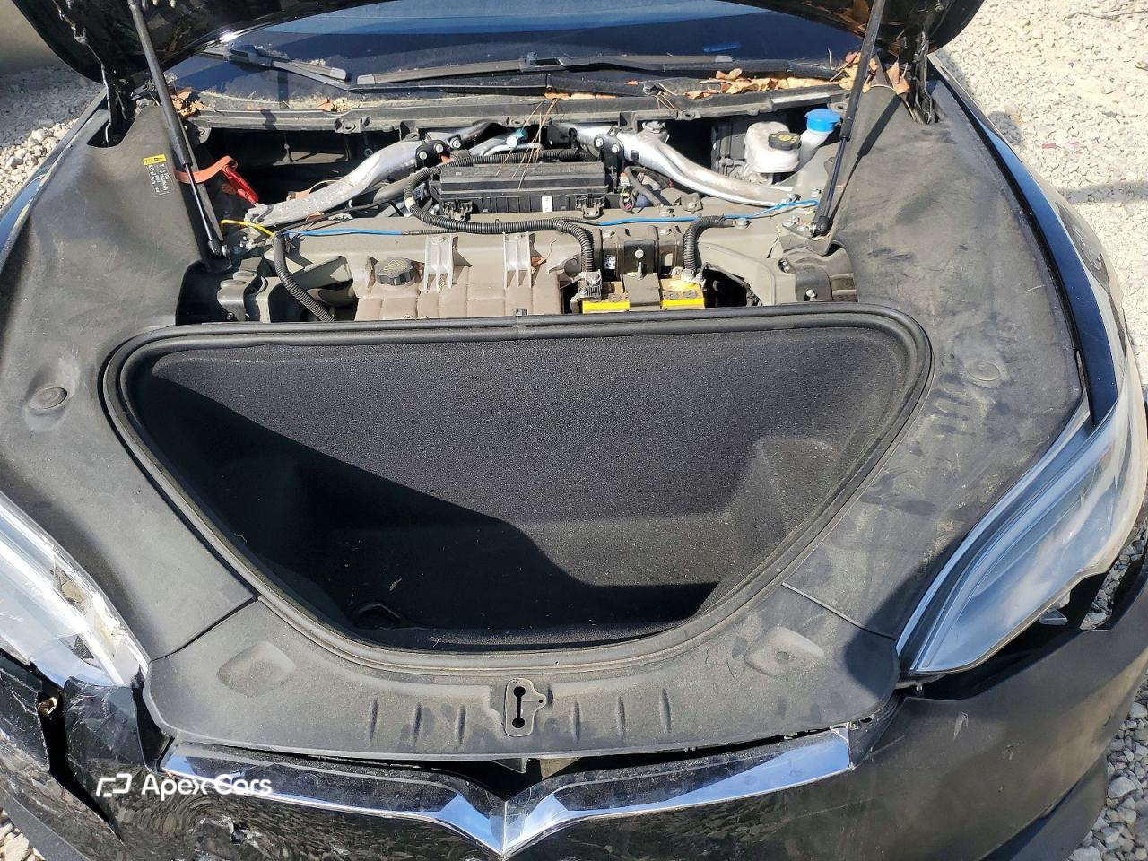 Tesla Model S 2018