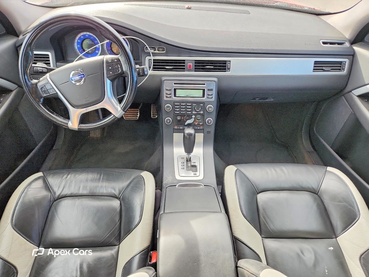 Volvo V70 2010