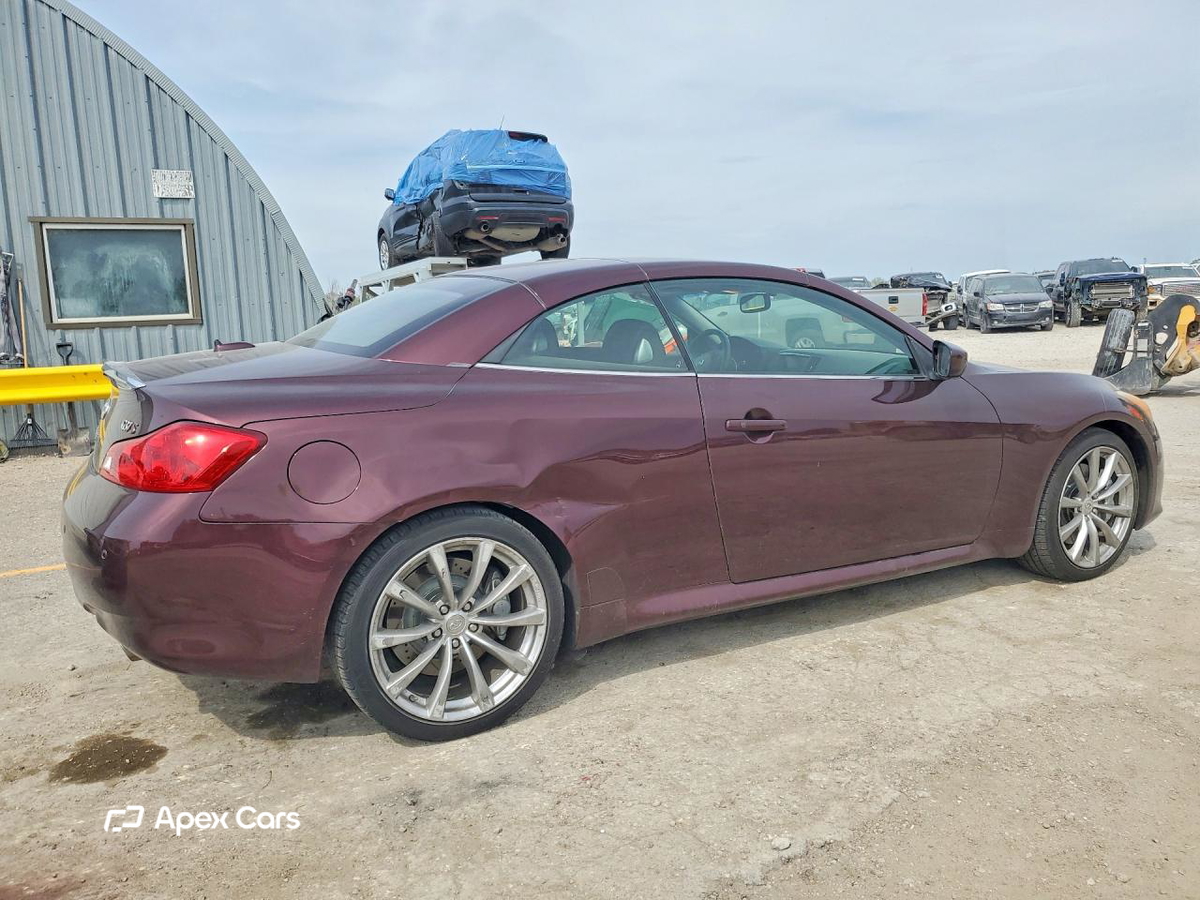 Infiniti G 2010