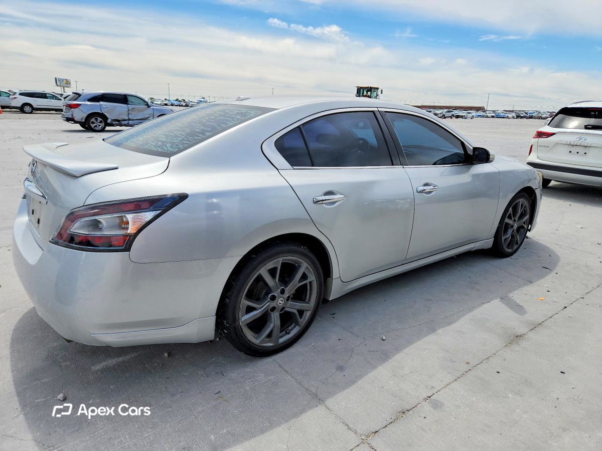 Nissan Maxima 2014