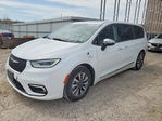 Chrysler Pacifica 2023