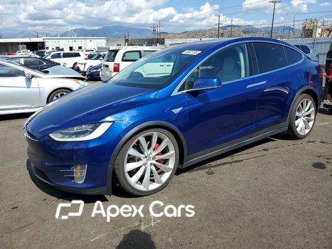 Tesla Model X 2016 - Image 1 of 13