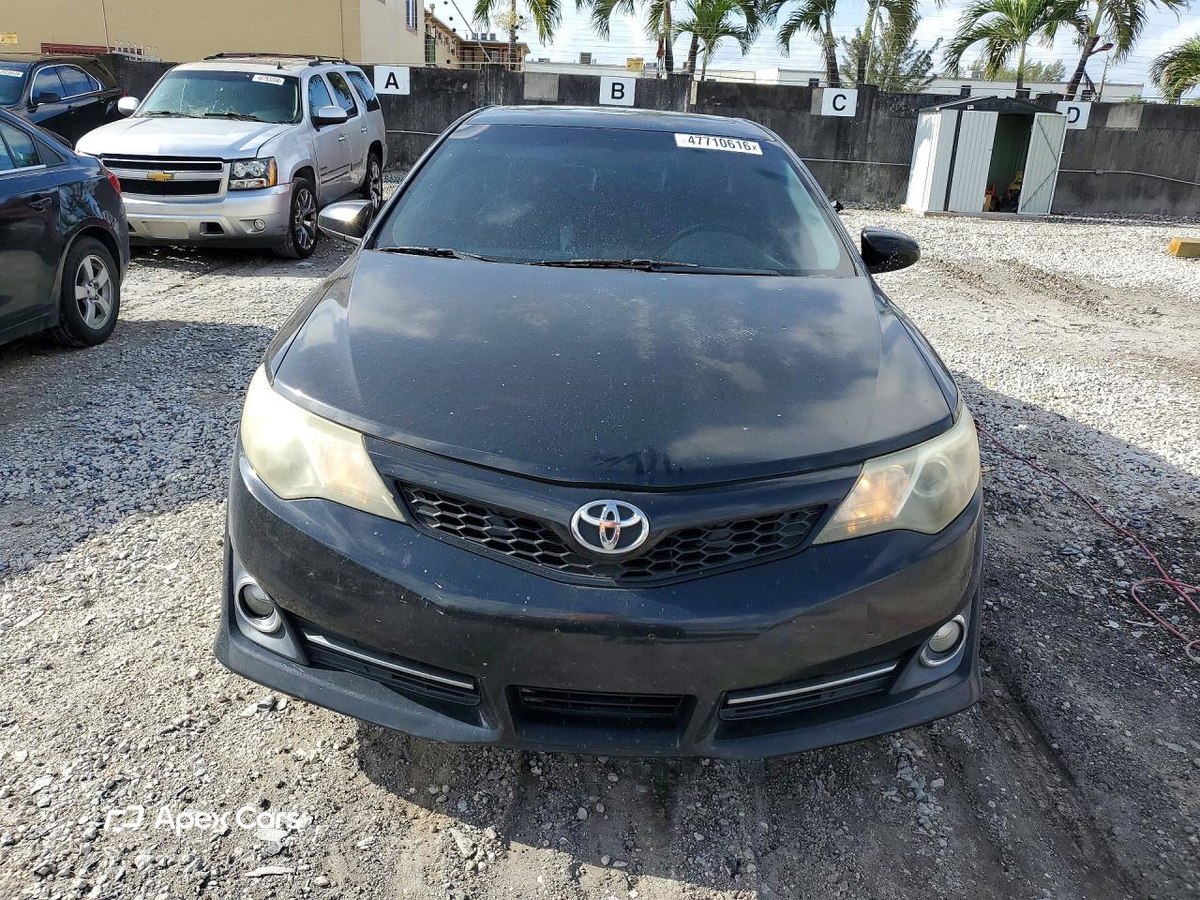 Toyota Camry 2012