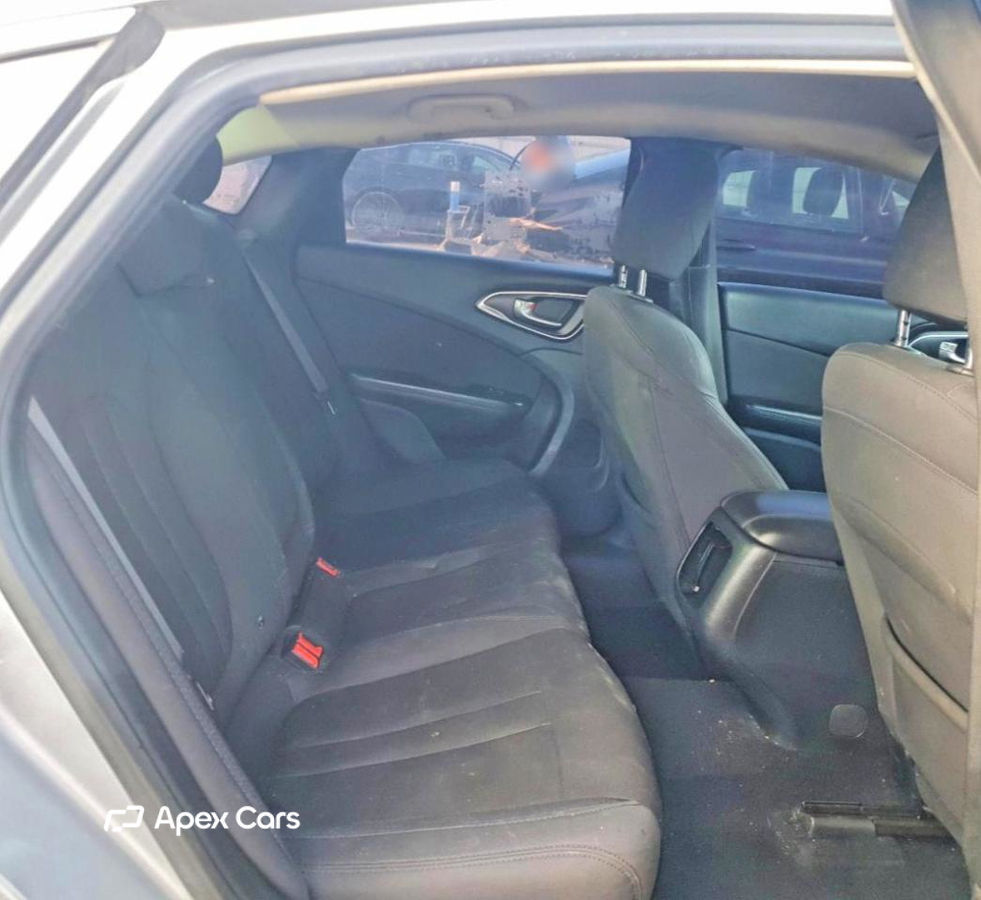 Chrysler 200 2016