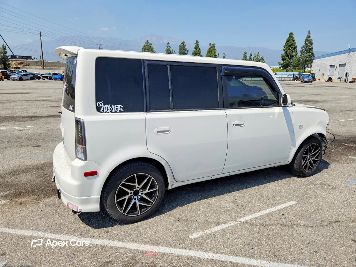 Scion xB 2006