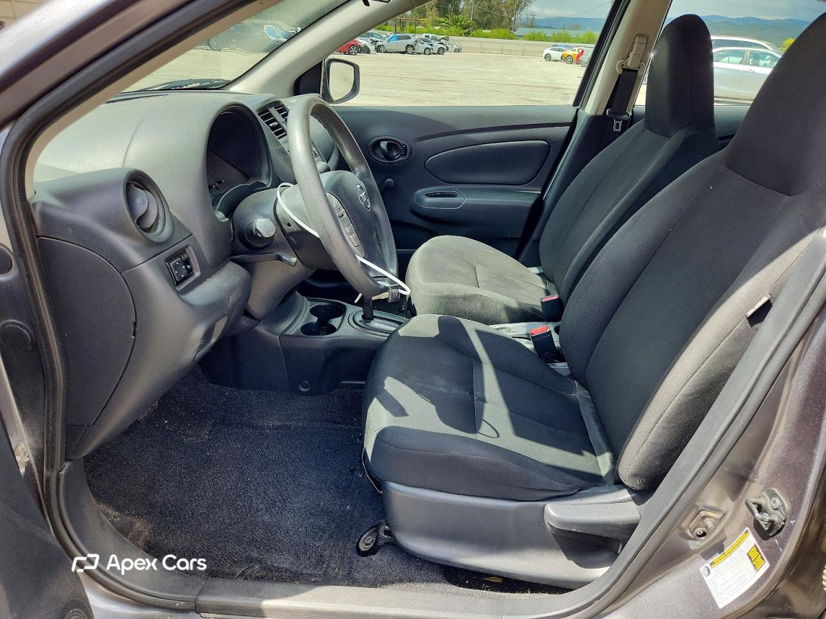 Nissan Versa 2016