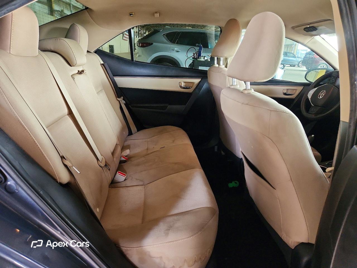 Toyota Corolla 2015