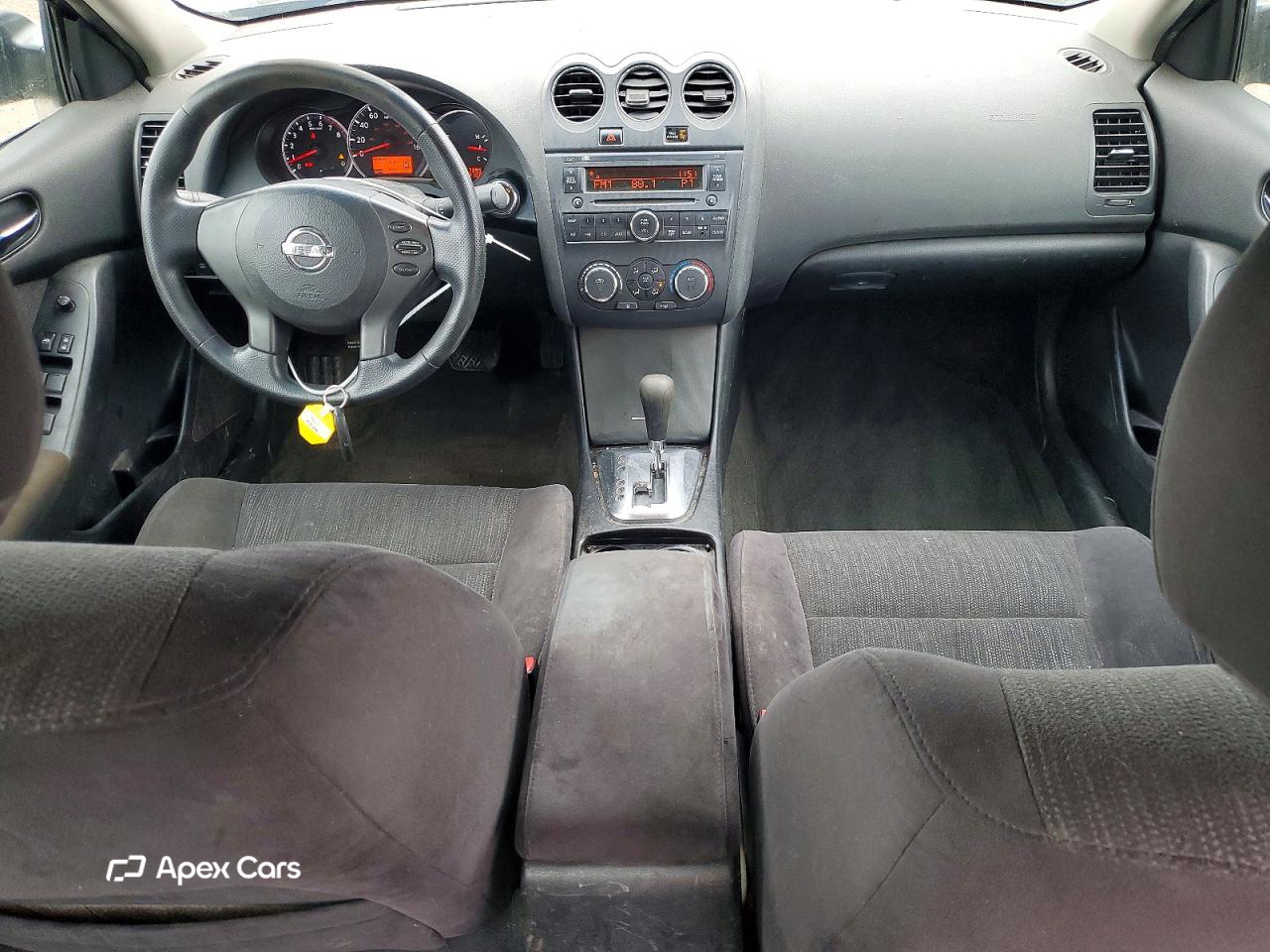 Nissan Altima 2010