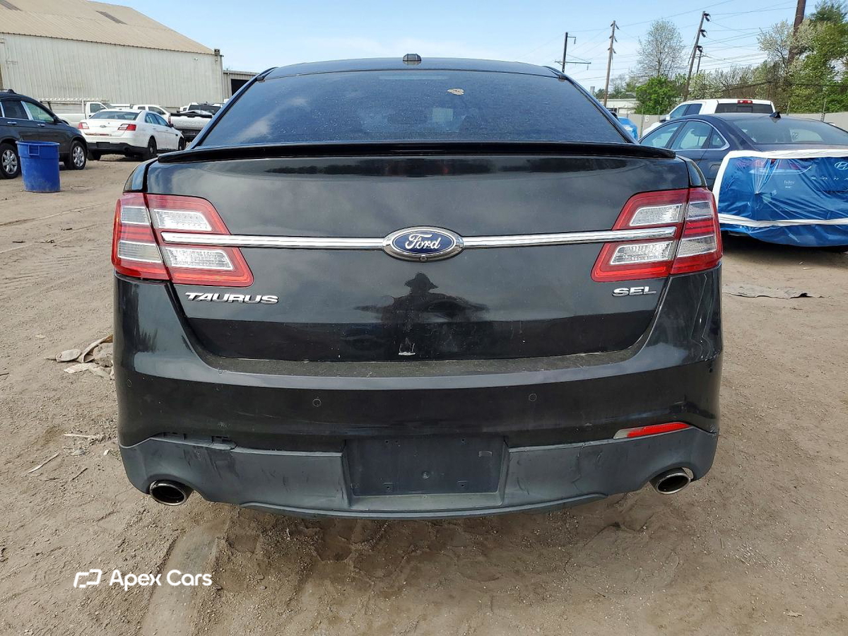 Ford Taurus 2014