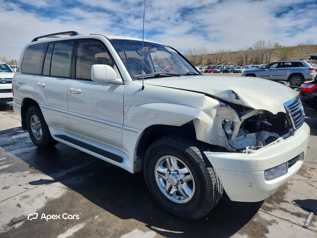 Lexus LX 2000