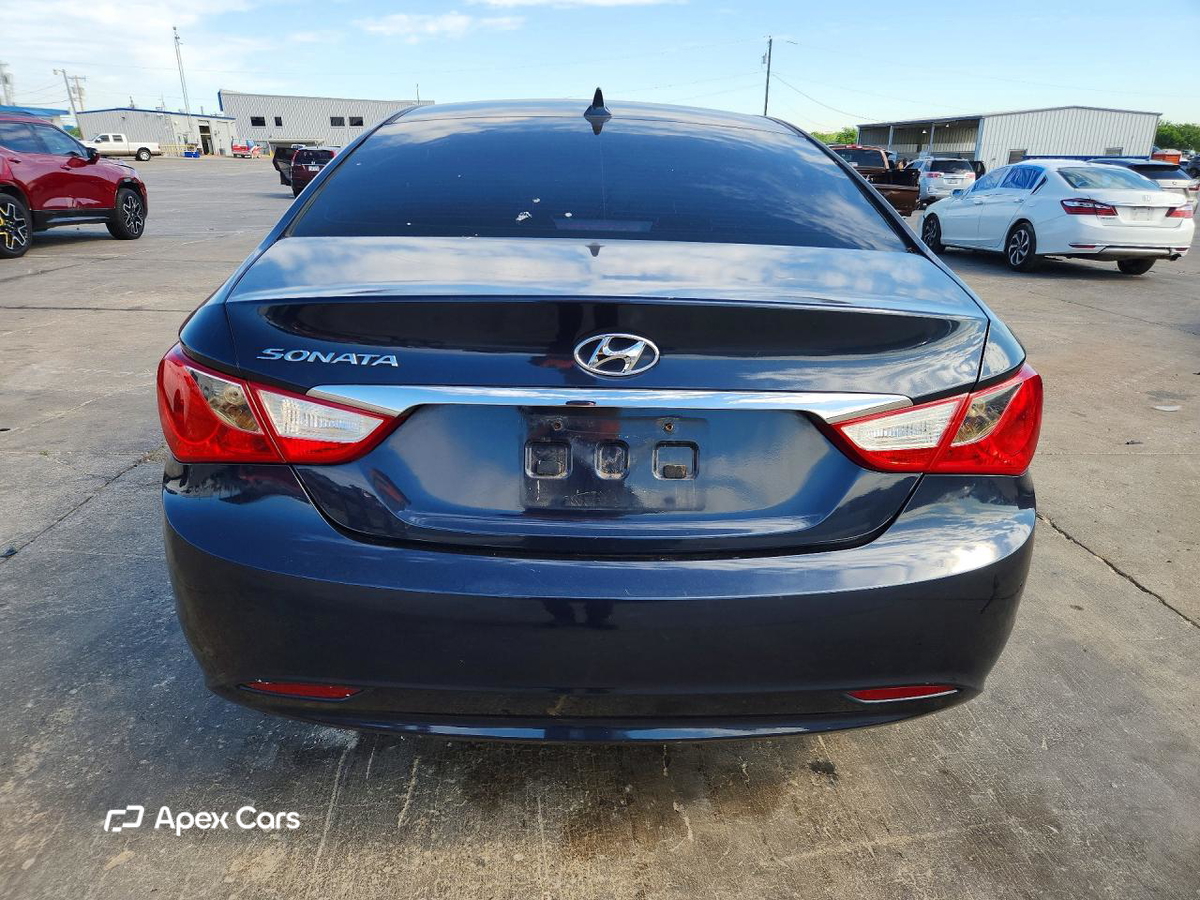 Hyundai Sonata 2011
