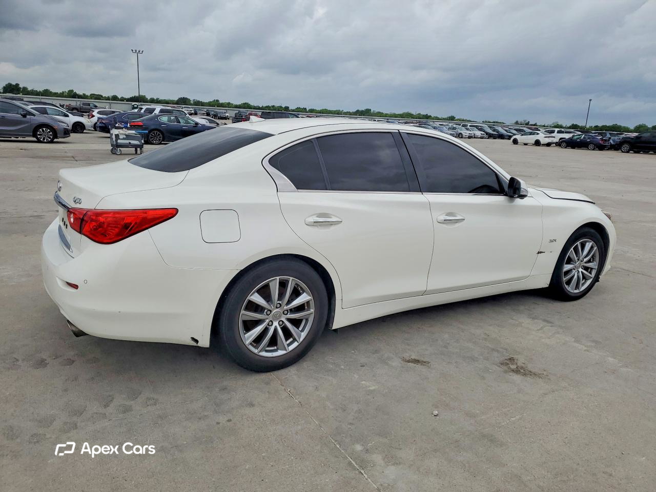 Infiniti Q50 2017