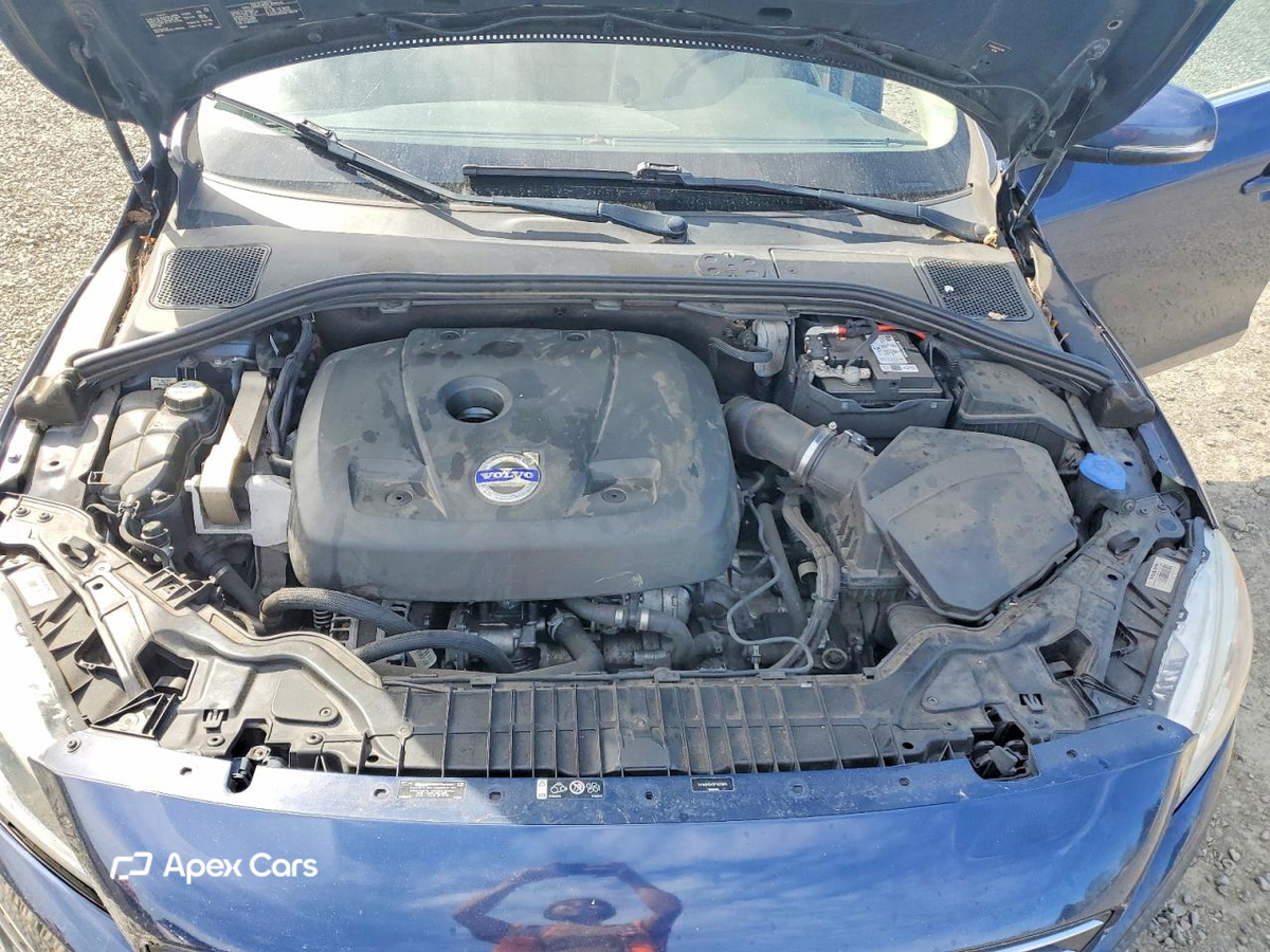 Volvo V60 2015