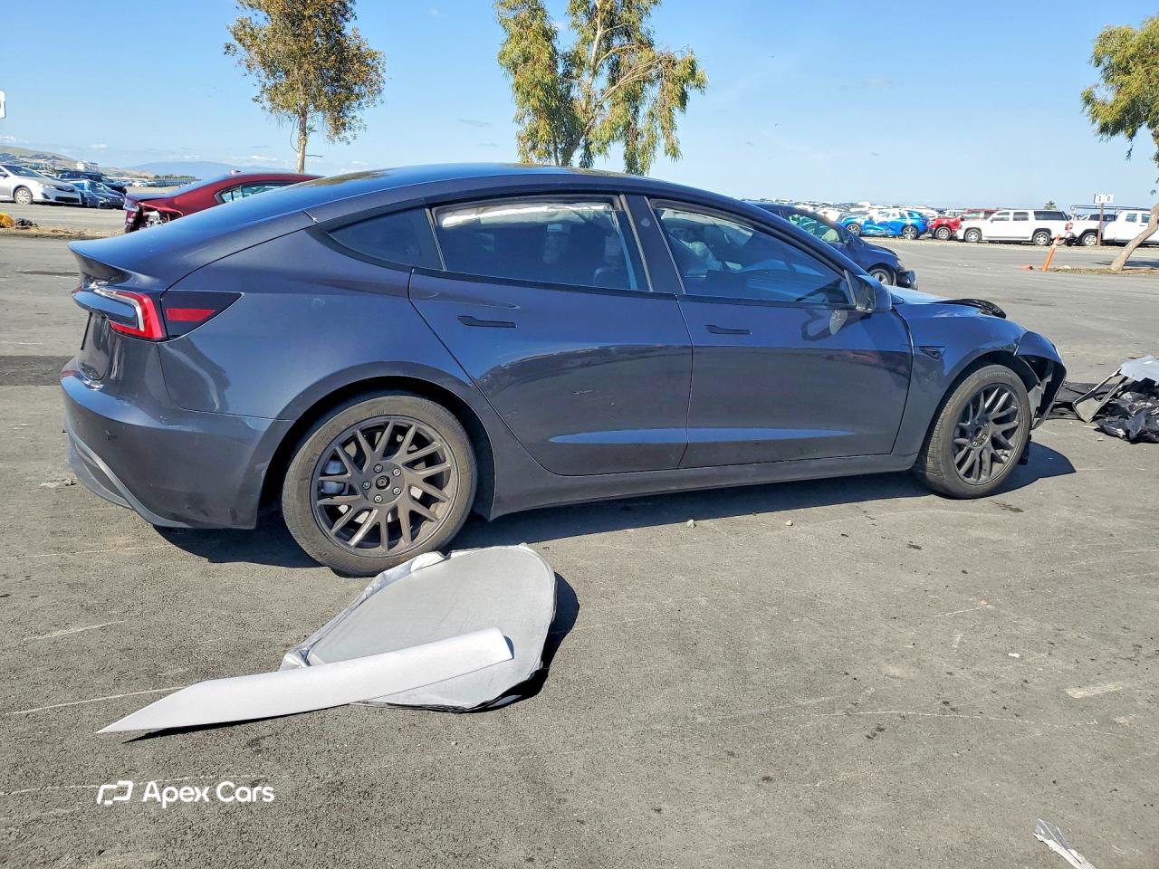 Tesla Model 3 2024