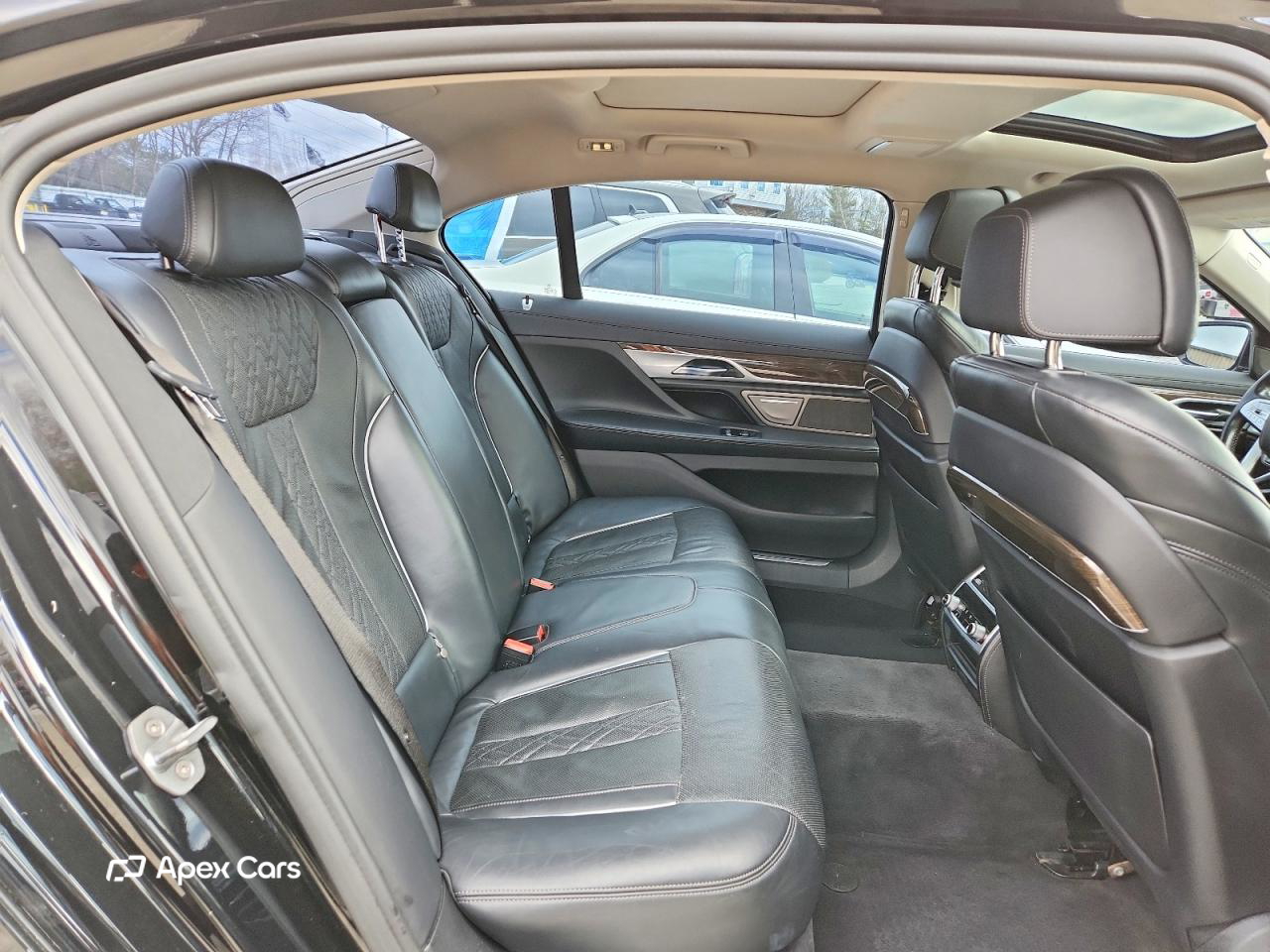 BMW Series 7 2020