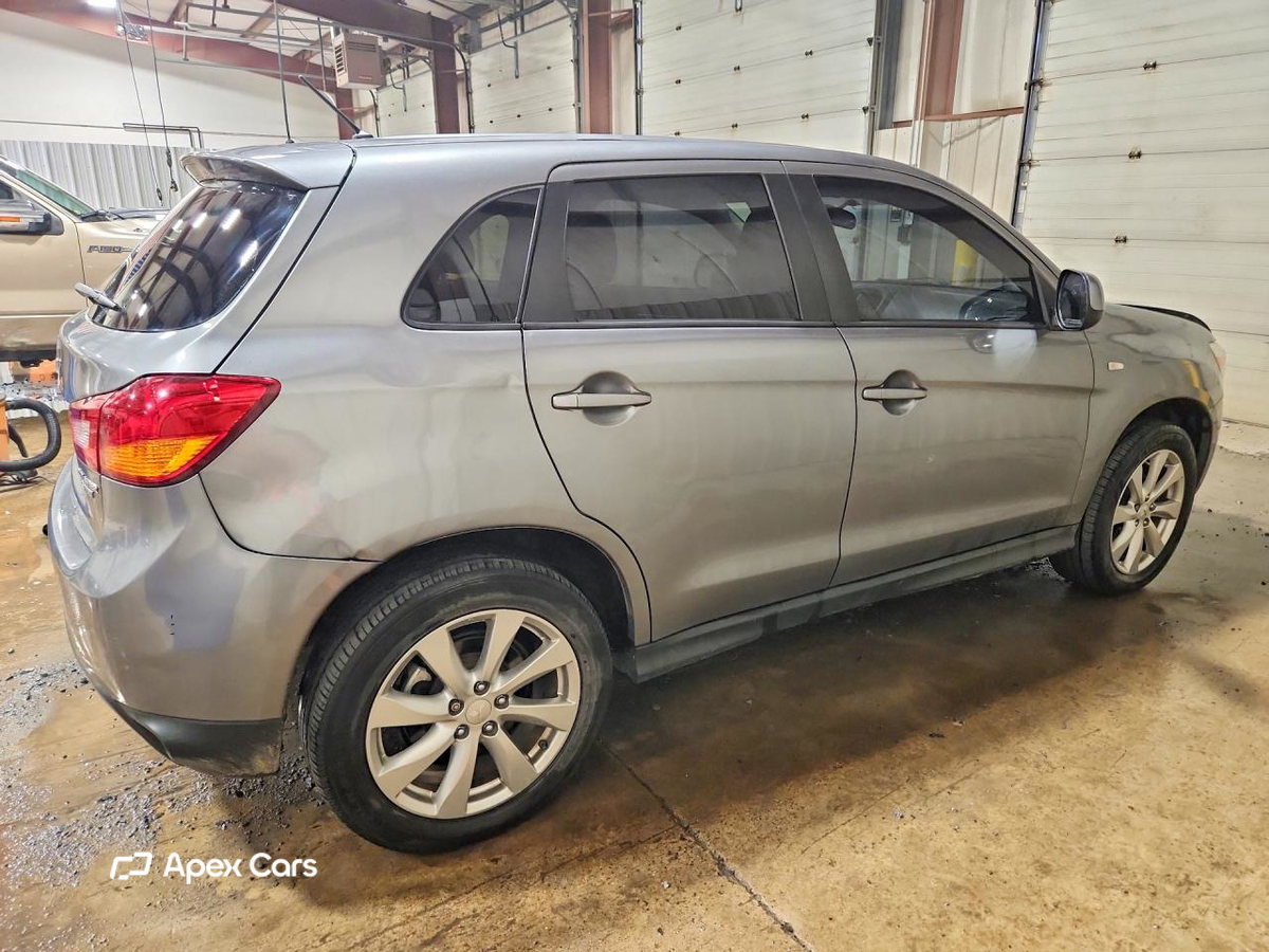 Mitsubishi Outlander 2015