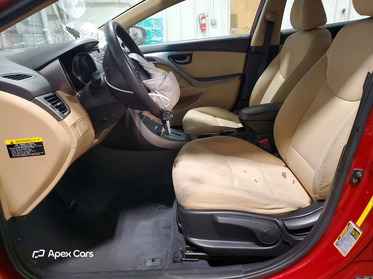 Hyundai Elantra 2013