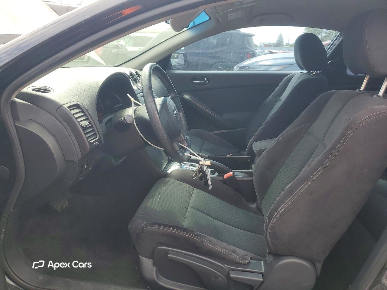 Nissan Altima 2011