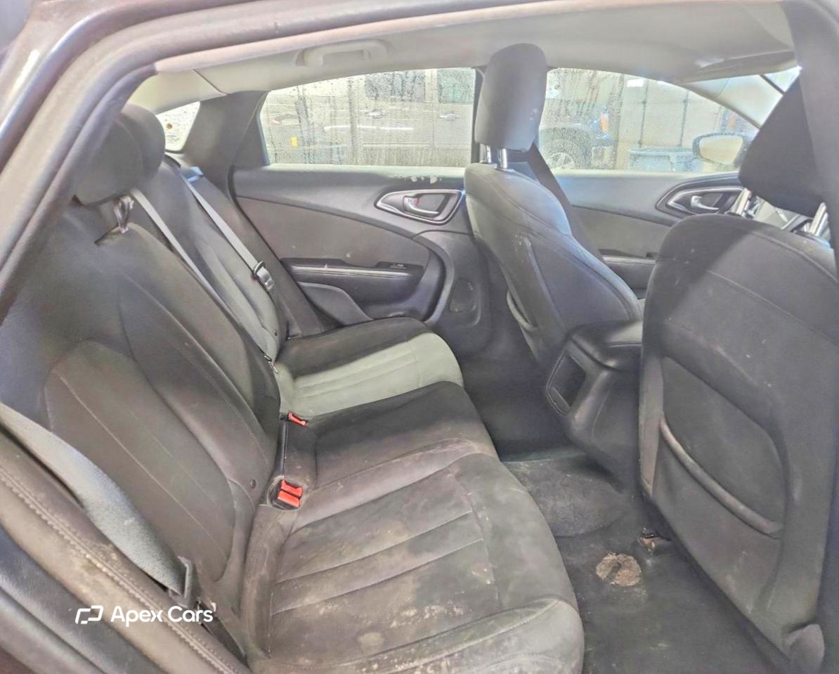 Chrysler 200 2015