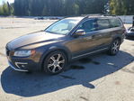 Volvo XC70 2015