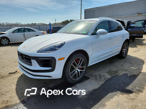 Porsche Macan 2023 - Image 1 of 13