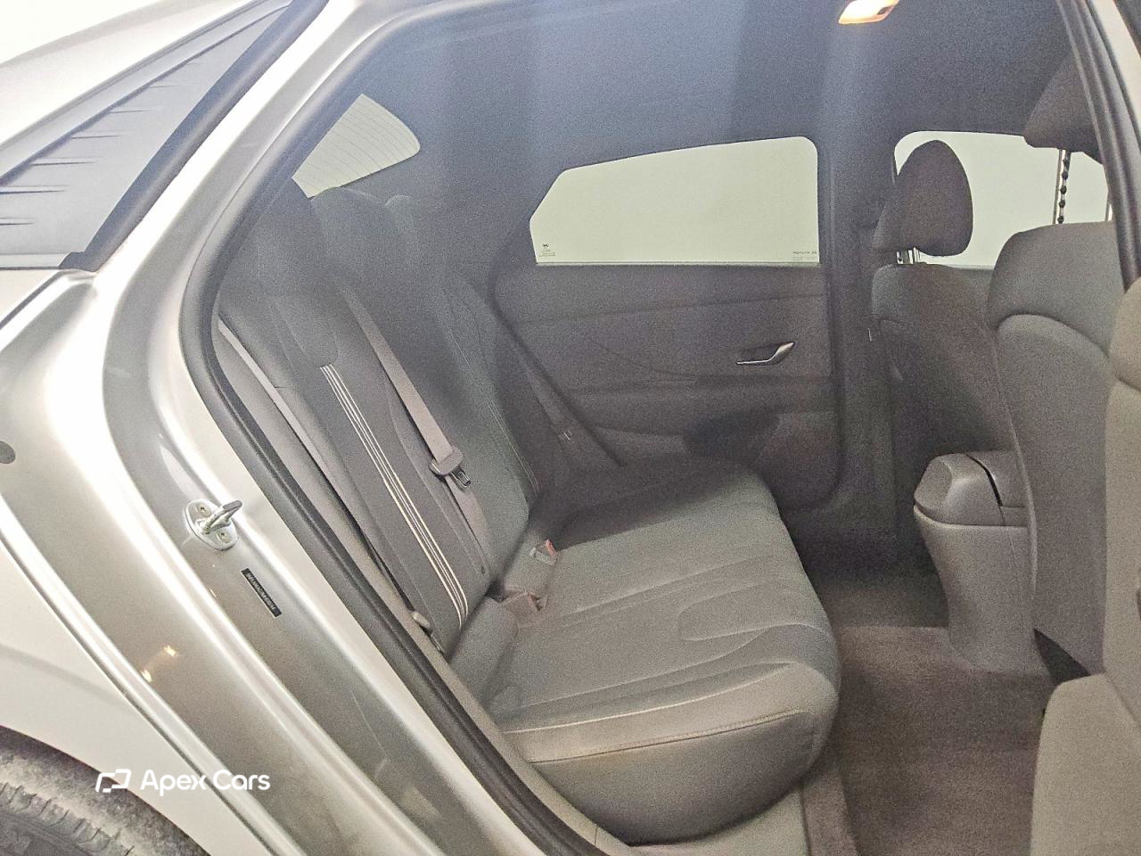 Hyundai Elantra 2021