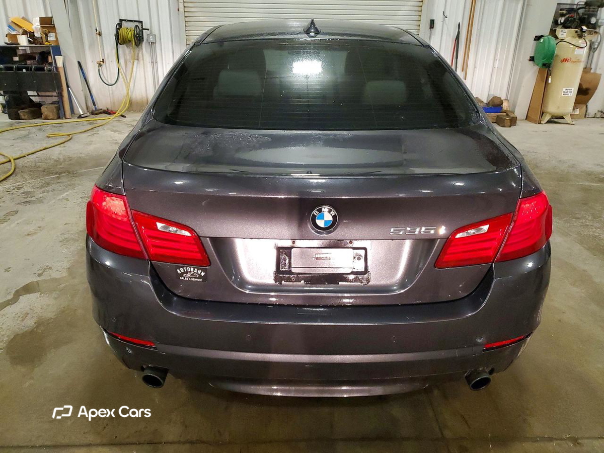 BMW Series 5 2011