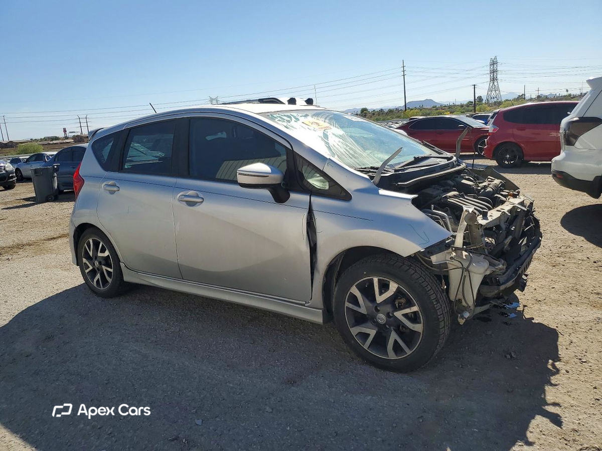 Nissan Versa 2015