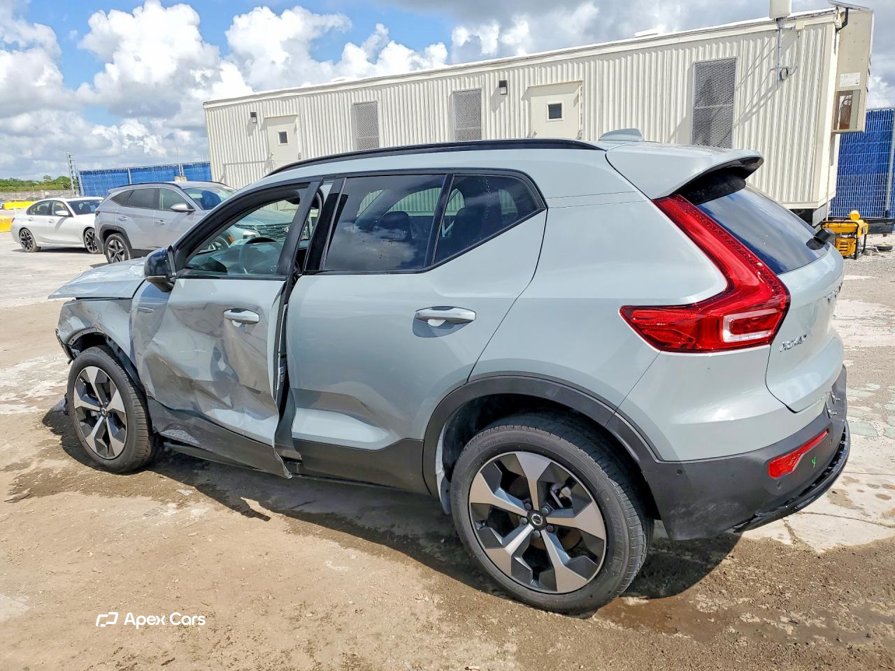 Volvo XC40 2026