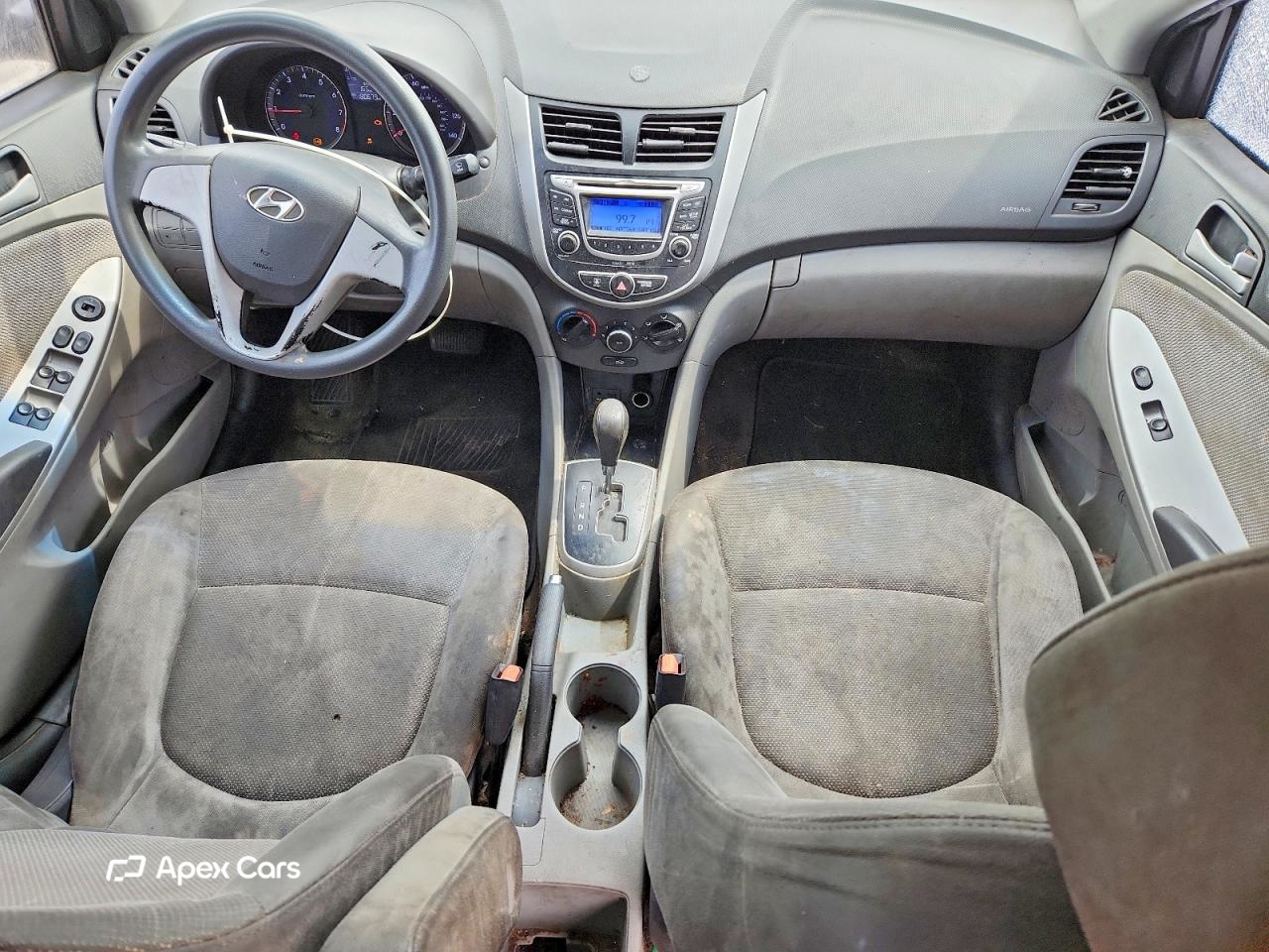 Hyundai Accent 2013