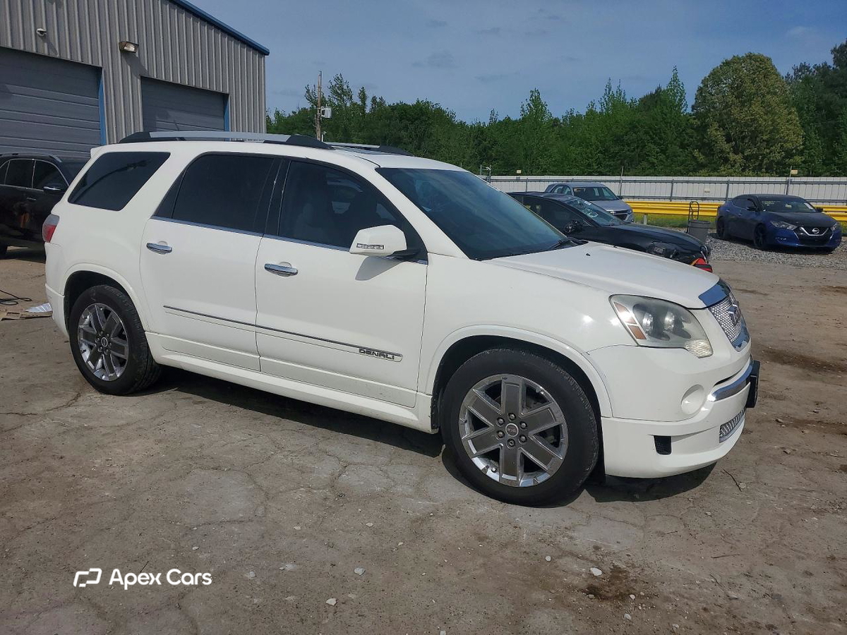 GMC Acadia 2011