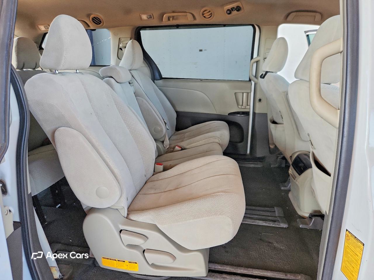 Toyota Sienna 2011