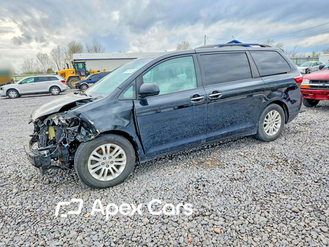 Toyota Sienna 2015 - Image 1 of 15