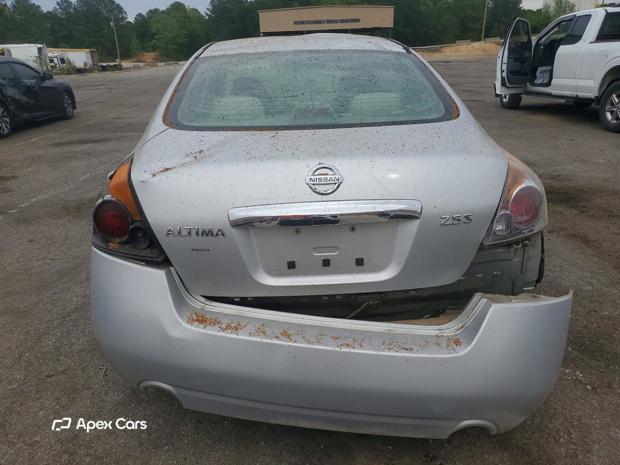 Nissan Altima 2010