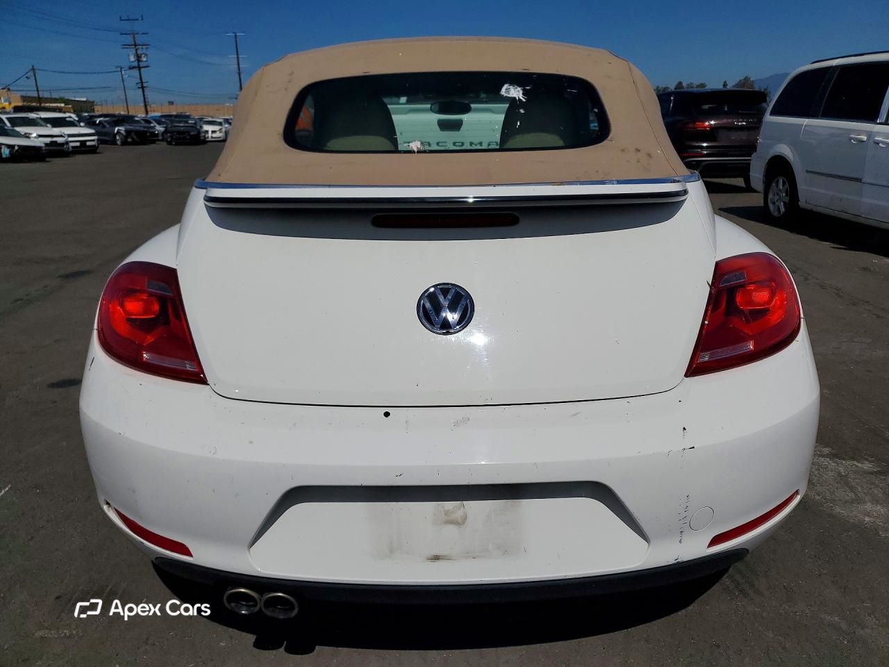 Volkswagen Beetle 2013