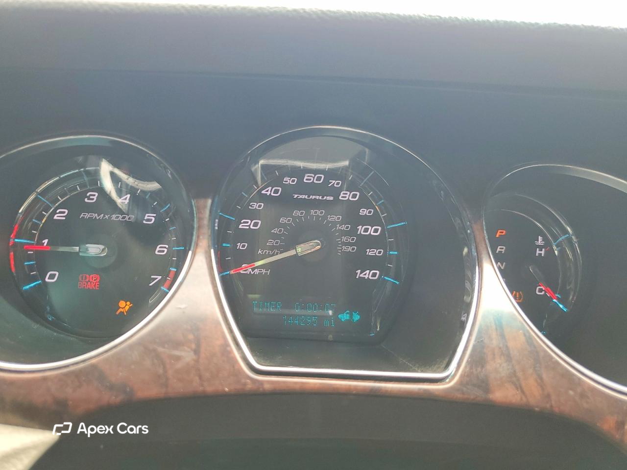 Ford Taurus 2011