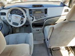 Toyota Sienna 2011