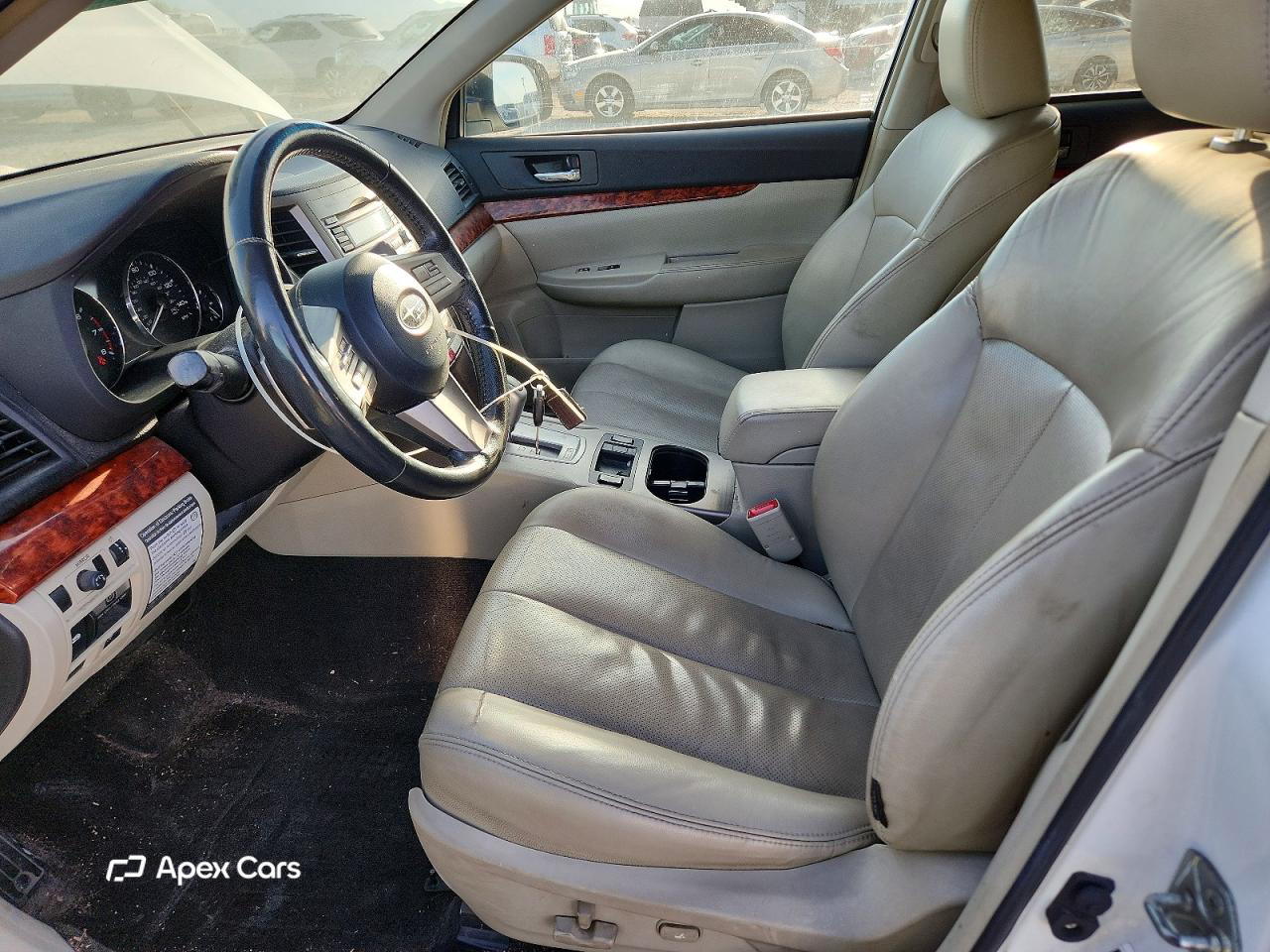 Subaru Outback 2011