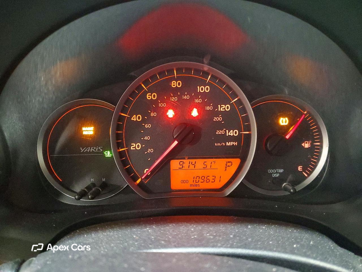 Toyota Yaris 2012
