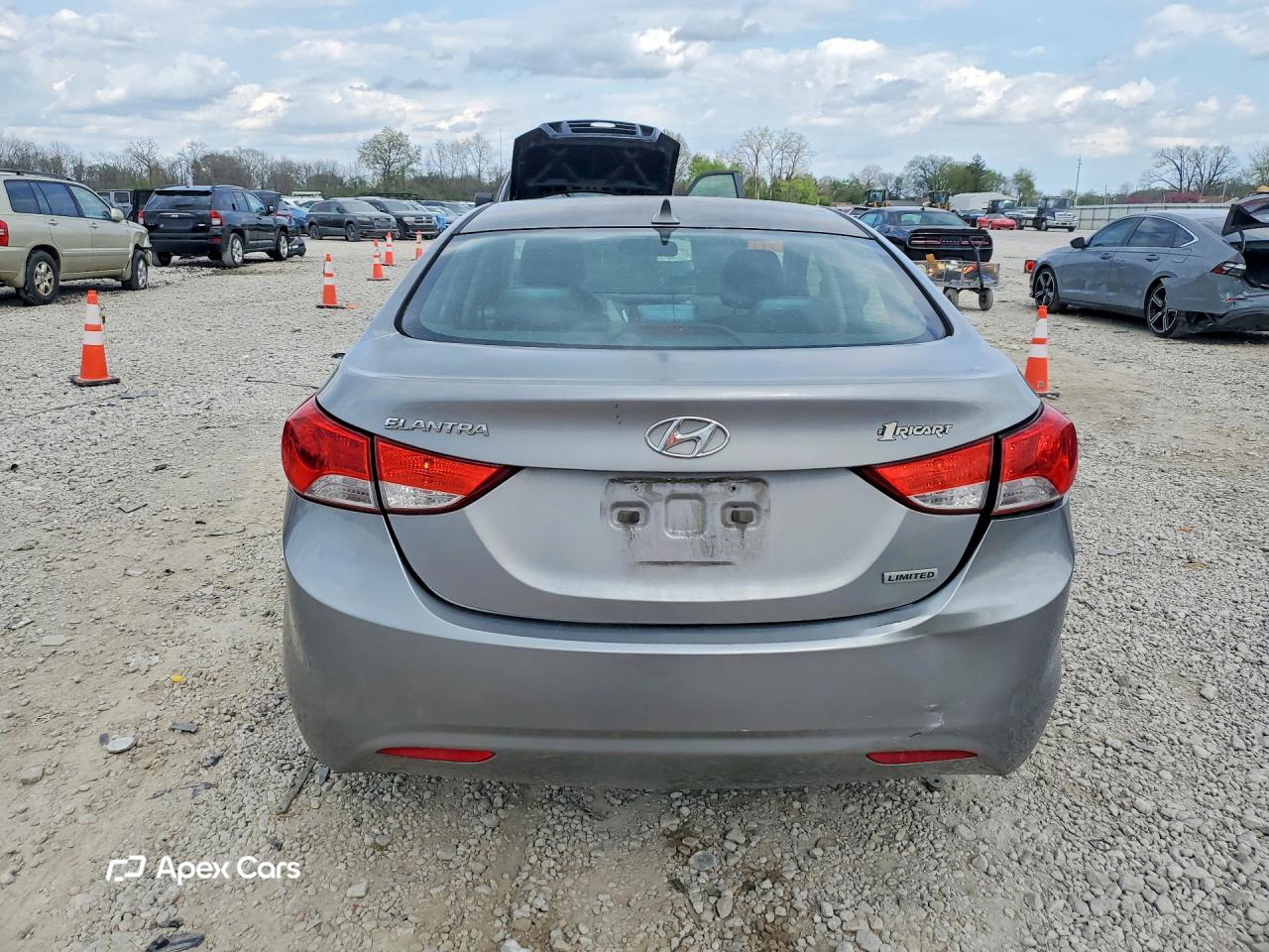Hyundai Elantra 2012