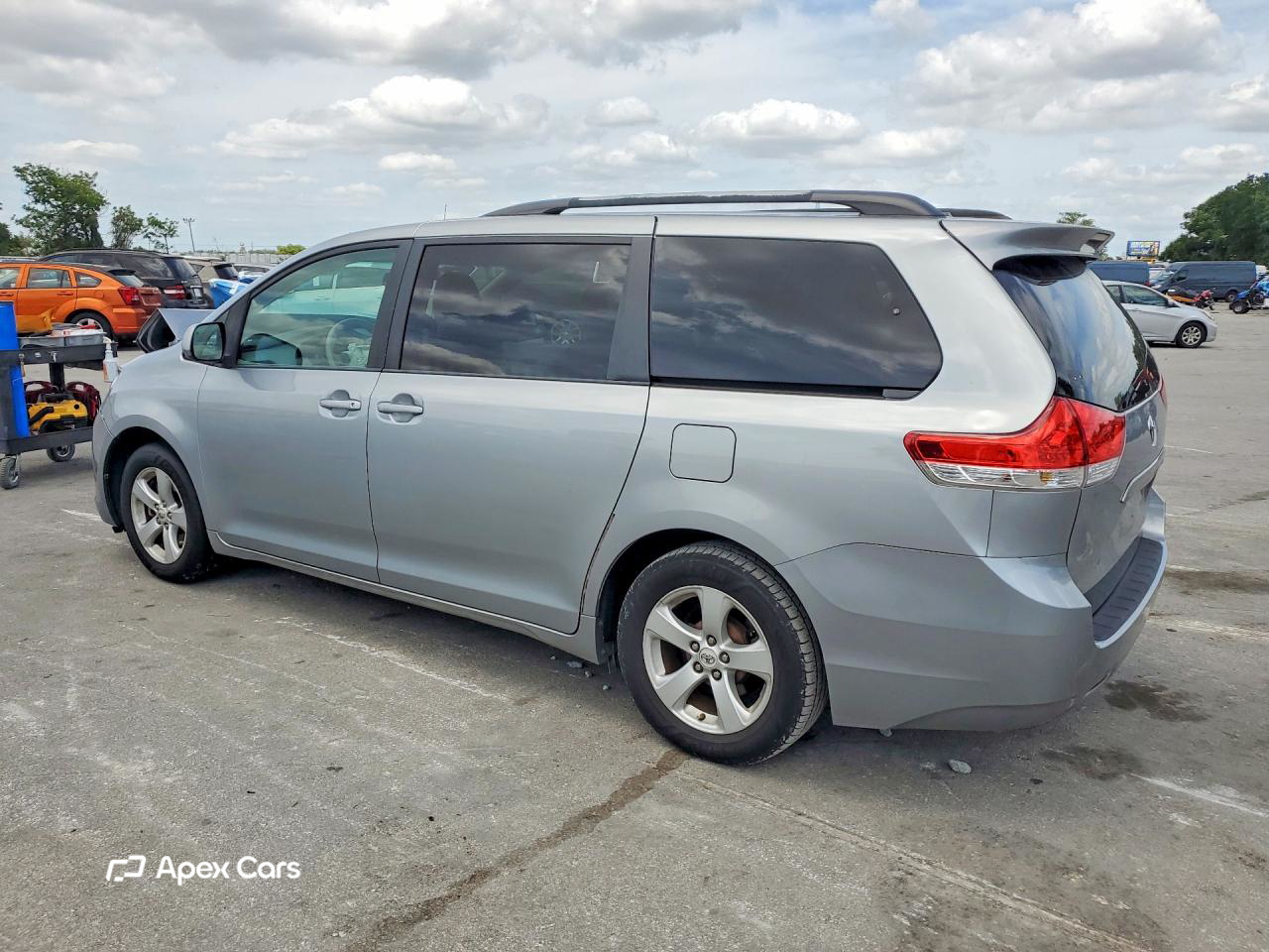 Toyota Sienna 2011