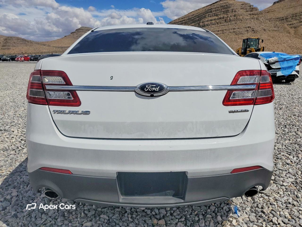 Ford Taurus 2017