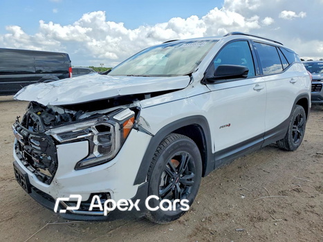 GMC Terrain 2022 - Image 1 of 13